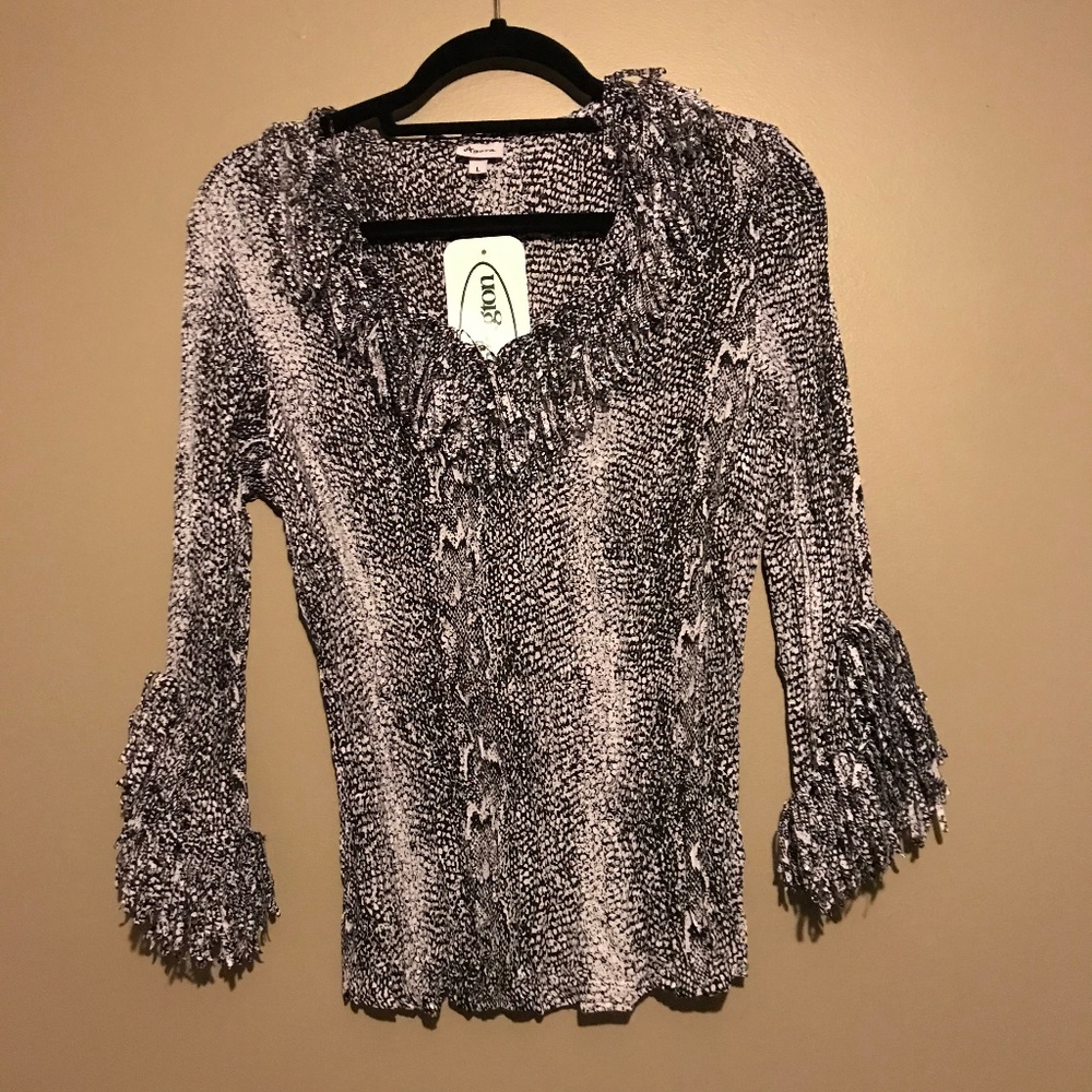 NWT Agora Black & White Snake Shred Top Large